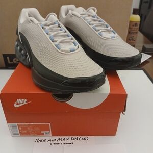 Nike Air Max DN (DS)